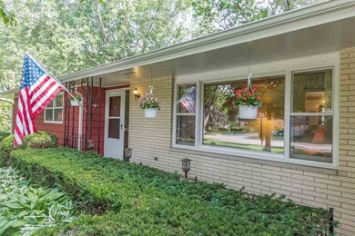 294 Sterling Dr, Oregon, WI 53575 - photo 2