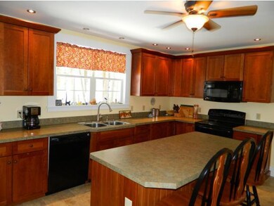 33 South St, Littleton, NH 03561 - photo 4