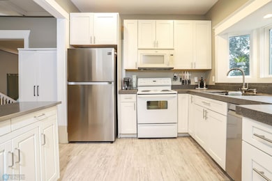 1514 3rd Ave N, Fargo, ND 58102 - photo 7