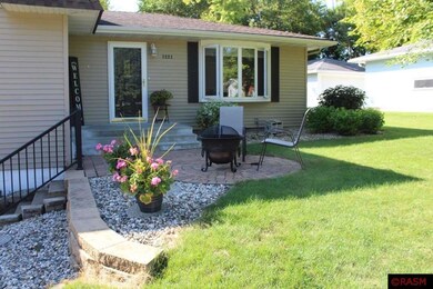 1221 Maplewood Dr, New Ulm, MN 56073 - photo 2