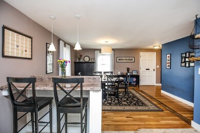 25 Sagamore Rd, Marblehead, MA 01945 - photo 4