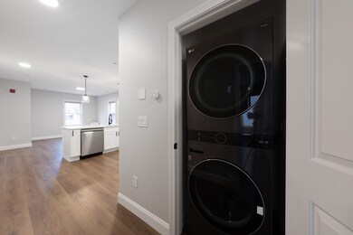 22 Madison Ave unit 2, Cambridge, MA 02140 - photo 5