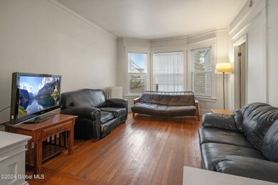 742 Myrtle Ave, Albany, NY 12208 - photo 4