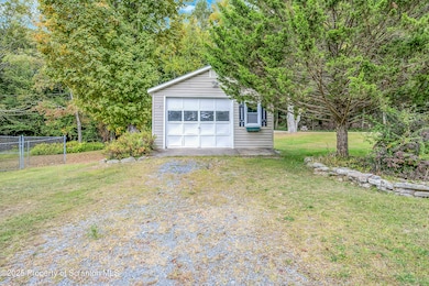 3 Maple Ln, Lake Ariel, PA 18436 - photo 2