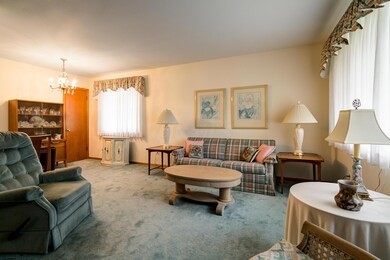 5282 Hazelwood Rd, Columbus, OH 43229 - photo 6