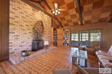 33171 Ohio Station Rd, San Benito, TX 78586 - photo 2