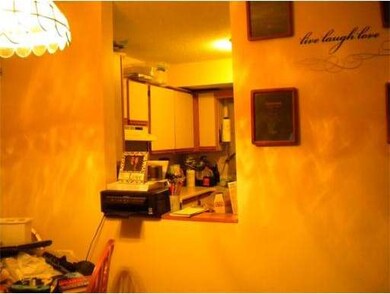 371 Aiken Ave unit 13, Lowell, MA 01850 - photo 3