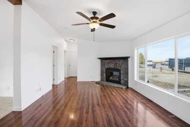 210 Sage Glen Dr, Spring Creek, NV 89815 - photo 7