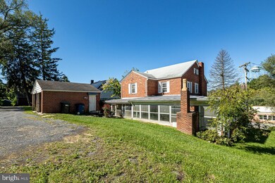 326 N Massanutten St, Strasburg, VA 22657 - photo 3