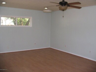 6418 Otelia Cir, Jacksonville, FL 32210 - photo 4