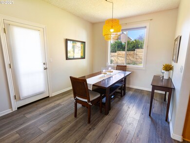 1380 10th St, West Linn, OR 97068 - photo 4