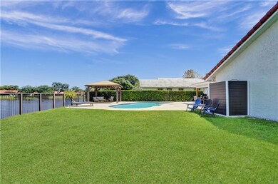 2130 SW 97th Ln, Davie, FL 33324 - photo 2