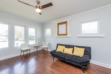 1411 W Cornelia Ave, Waukegan, IL 60085 - photo 4