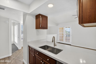 1333 E Morten Ave unit 230, Phoenix, AZ 85020 - photo 6