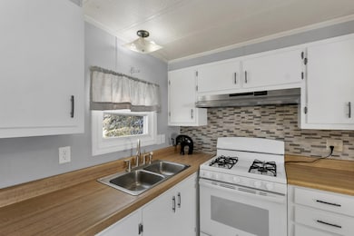 7 Highridge Trail, Concord, NH 03301 - photo 4