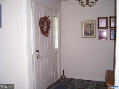 921 Sugar Pine Dr, Bear, DE 19701 - photo 2