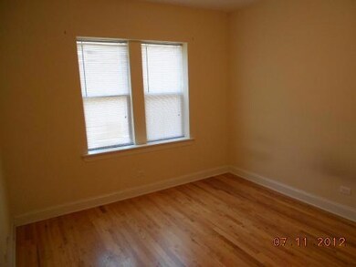 6317 N Sacramento Ave unit 2W, Chicago, IL 60659 - photo 2