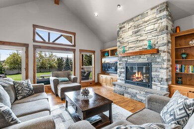 21447 Belknap Dr, Bend, OR 97701 - photo 6