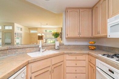 12650 Springbrook Dr unit C, San Diego, CA 92128 - photo 4