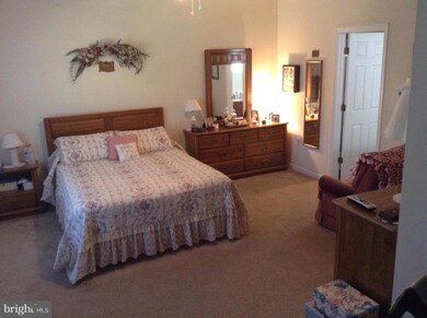 823 Crystal Ln, Strasburg, VA 22657 - photo 4