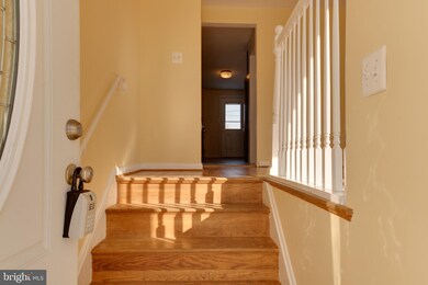 970 Circle Dr, Halethorpe, MD 21227 - photo 3