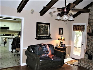 202 Northwood Ave, Shelbyville, TN 37160 - photo 5