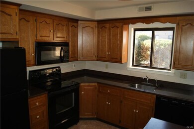 897 Cold Spring Rd unit 1, Allentown, PA 18103 - photo 6