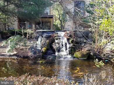 603A Cypress Point Cir unit 603A, Mount Laurel, NJ 08054 - photo 4