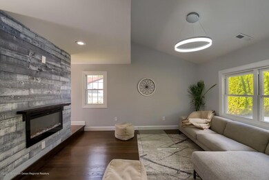 7 Living Room