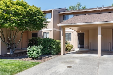 1004 SE Camelot Dr, Grants Pass, OR 97526 - photo 2