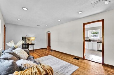 2706 Charlestown Rd, New Albany, IN 47150 - photo 7