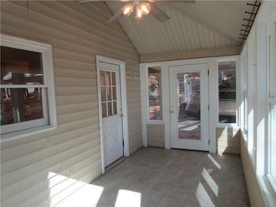 2429 Thompson Mill Rd, Gainesville, GA 30506 - photo 6