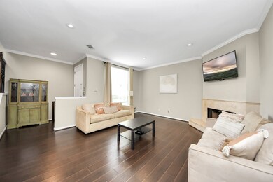 1112 Bering Dr unit 52, Houston, TX 77057 - photo 3