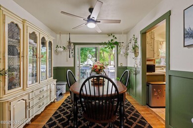 13-web-or-mls-129-charlton-rd