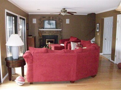 1030 Hancock Cir, Harrodsburg, KY 40330 - photo 2