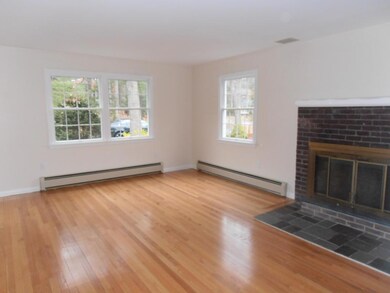 Living Rm - Oak Flooring