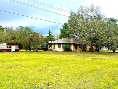 612 Keith St, Kennard, TX 75847 - photo 3