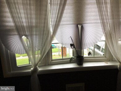 203 W Mill Ave, Capitol Heights, MD 20743 - photo 6