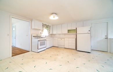 24 Homecrest Dr, Berlin, CT 06037 - photo 4