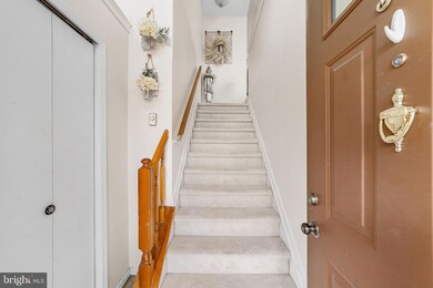 34 Dennis Ct, Hightstown, NJ 08520 - photo 4