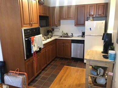 7 Henchman St unit 202, Boston, MA 02113 - photo 3