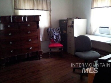 700 W 13th St, Burley, ID 83318 - photo 7