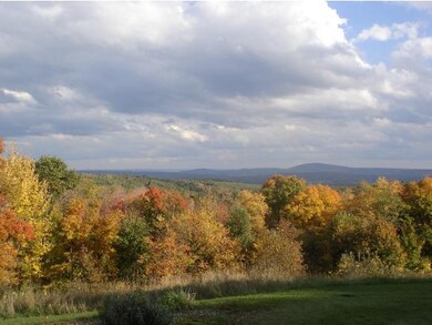 136 Maplewold Rd, Weare, NH 03281 - photo 3