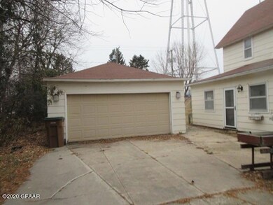 Detached Garage