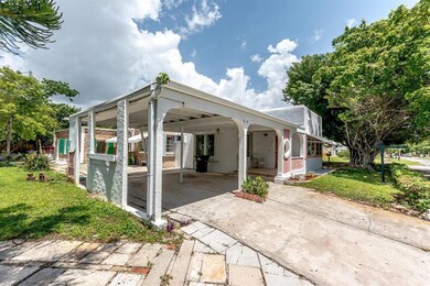 6907 Garden Ave West Palm-large-002-1-un