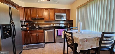 5879 Whisper Way, Elkridge, MD 21075 - photo 4