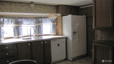 512 SW Berry Lake Rd unit 10, Port Orchard, WA 98367 - photo 3