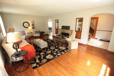 160 E Schreyer Place, Columbus, OH 43214 - photo 4