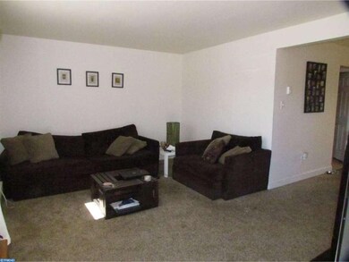 539 Colonial Dr, East Greenville, PA 18041 - photo 4