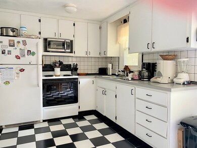 94 Robert St unit 96, Westport, MA 02790 - photo 3